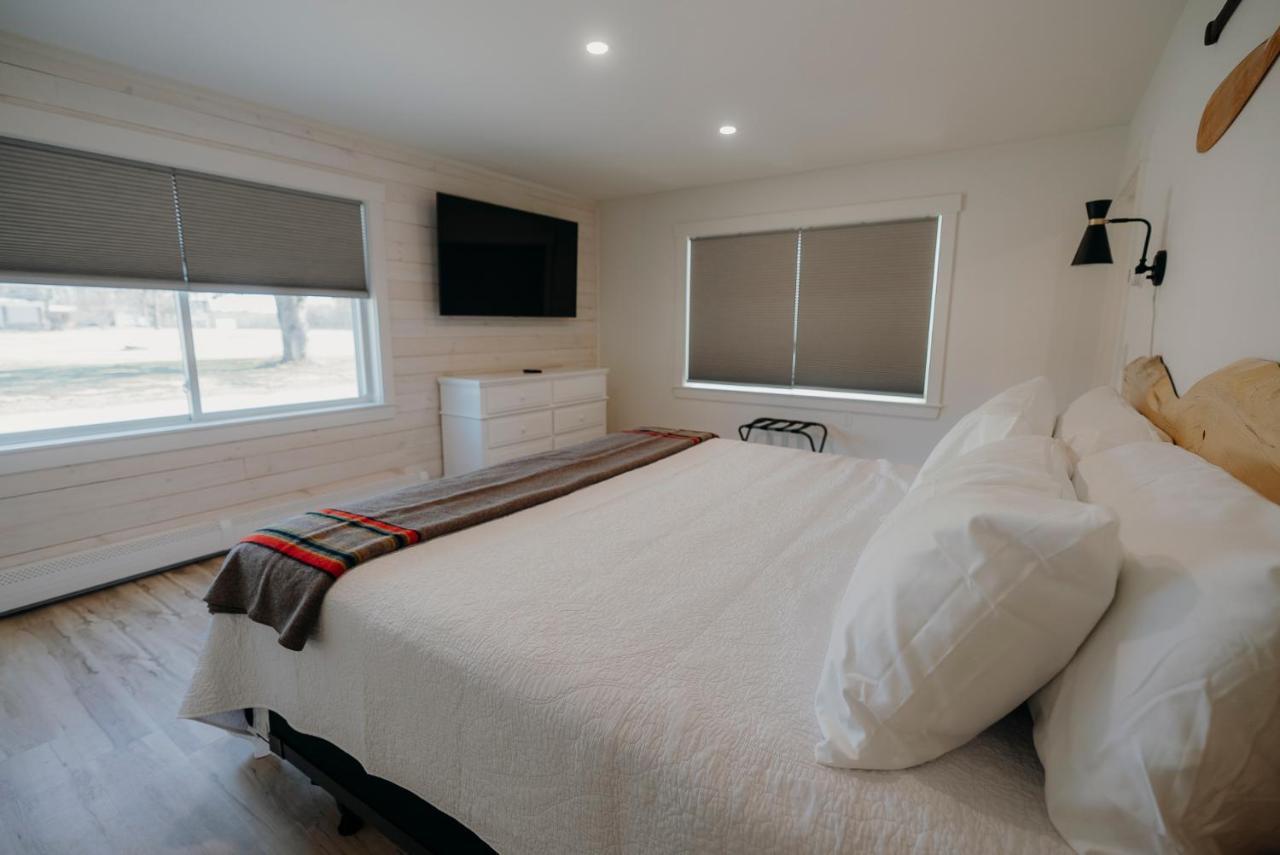 Bingham Motor Inn Экстерьер фото